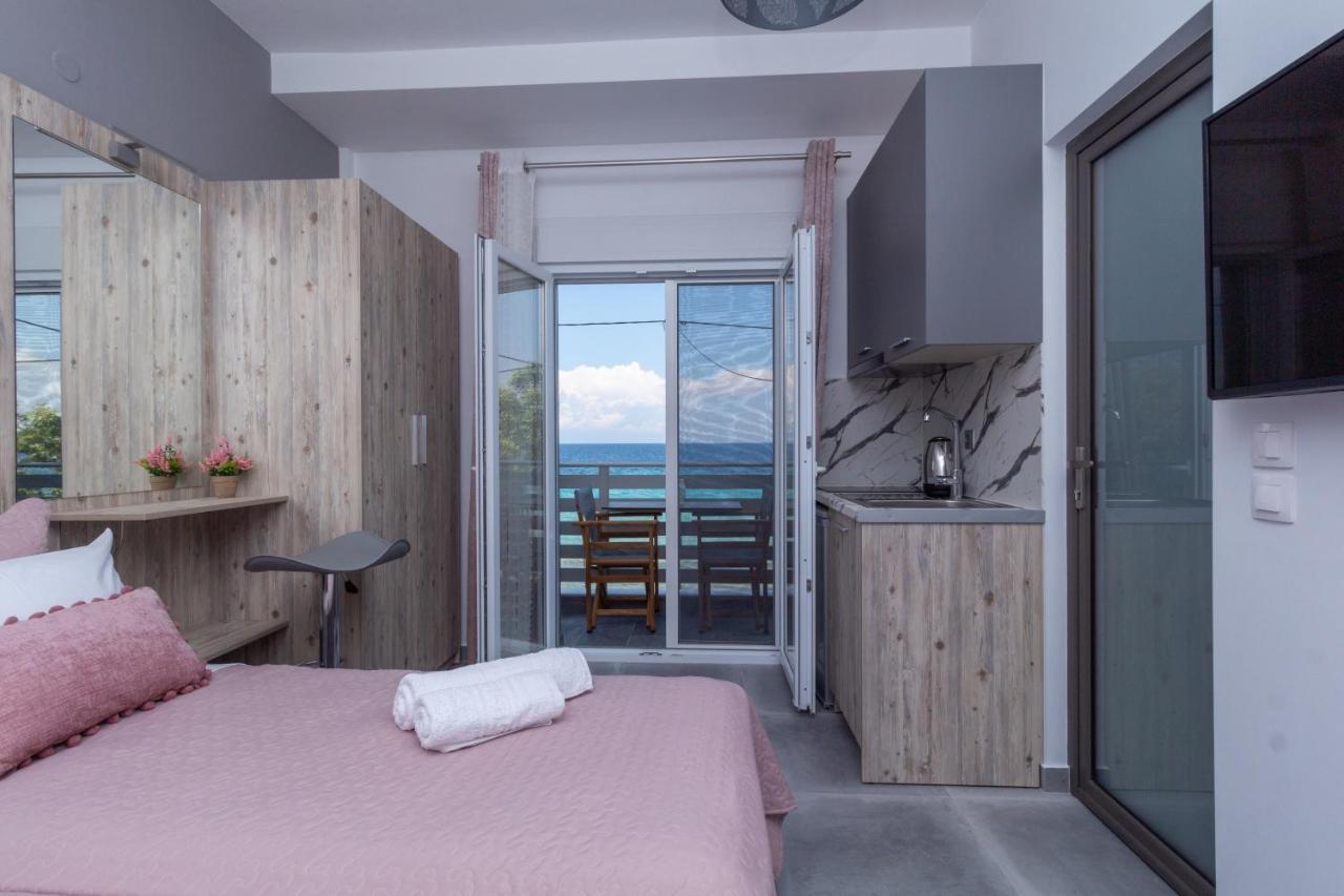 Ferienwohnung Golden Seaside 1 Nea Roda Exterior foto