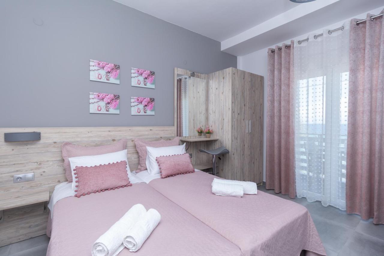Ferienwohnung Golden Seaside 1 Nea Roda Exterior foto