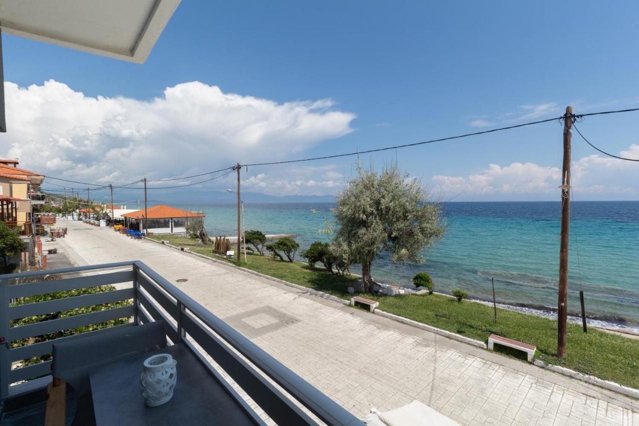 Ferienwohnung Golden Seaside 1 Nea Roda Exterior foto